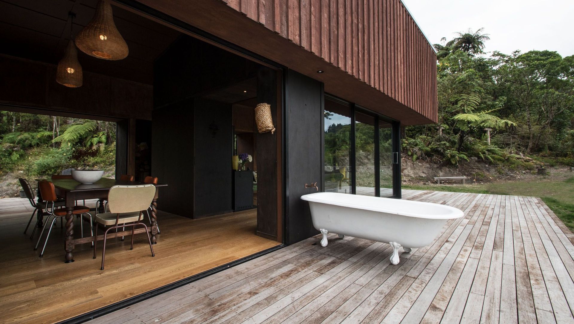 Lake Tarawera House banner