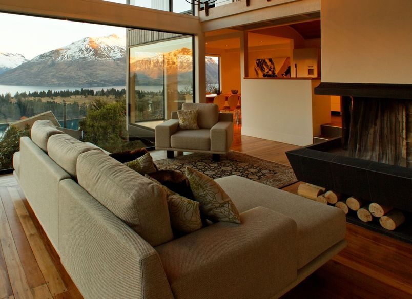 Lake View House