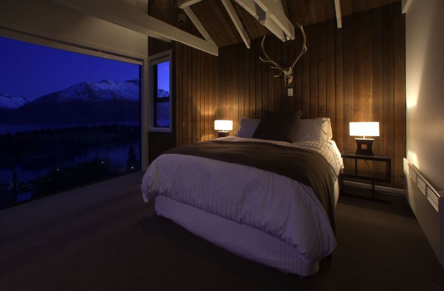 Lake View House