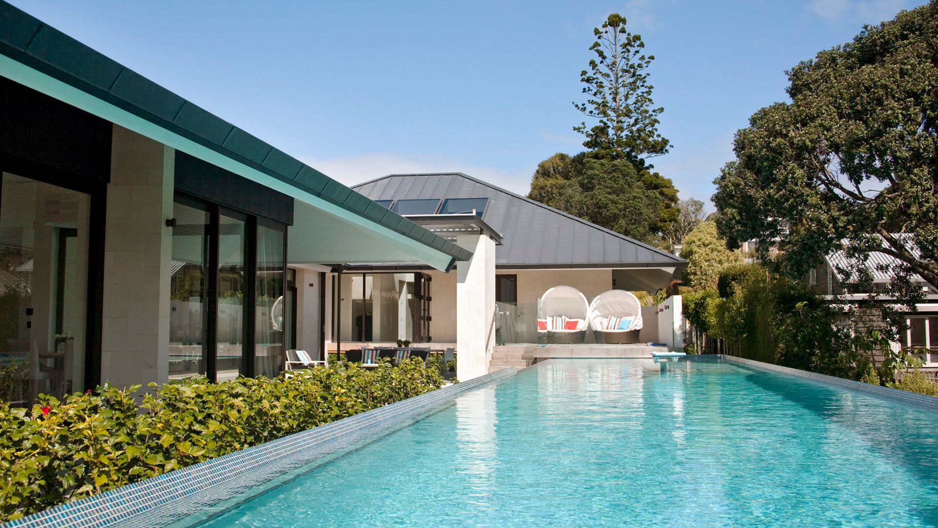 Lake View, Takapuna banner