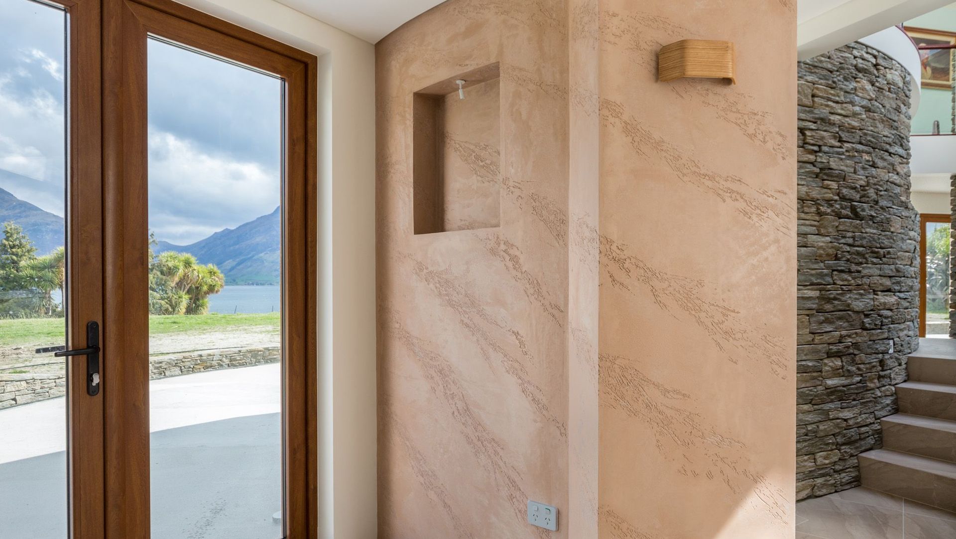 Lakeside Estate, Queenstown banner