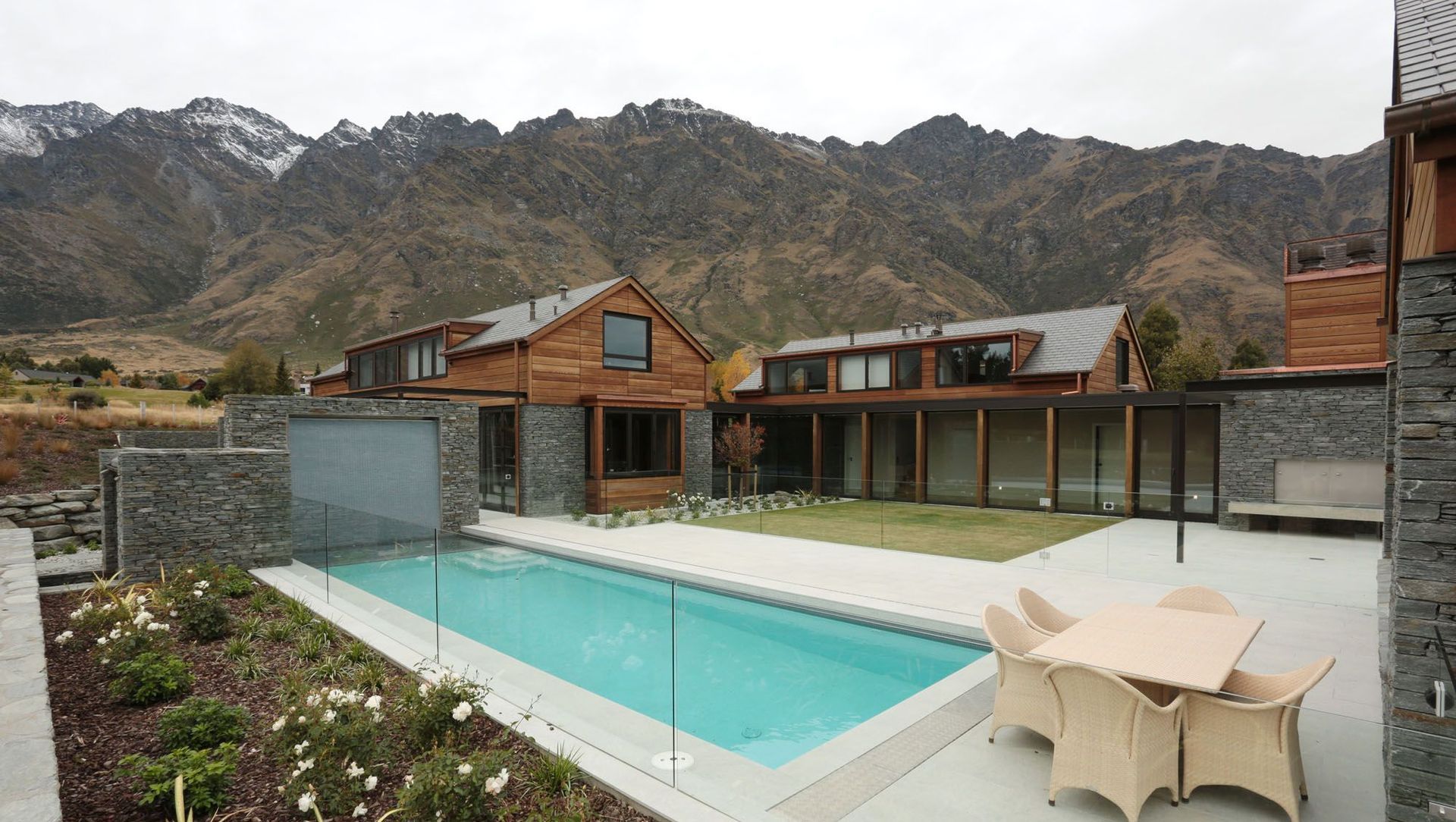 Lakeside Estate, Queenstown banner