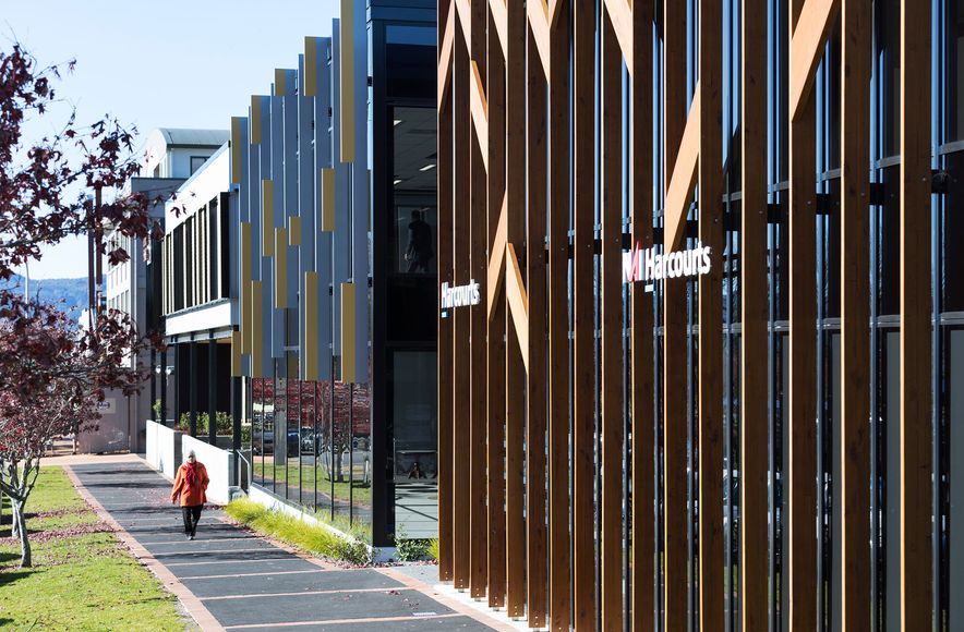 Lakesyde Business Centre
