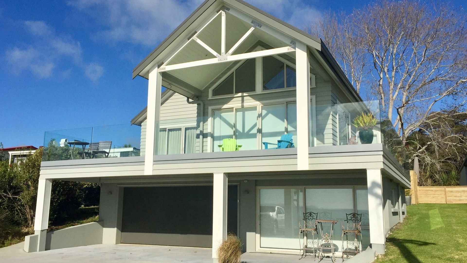 Langs Beach Home banner
