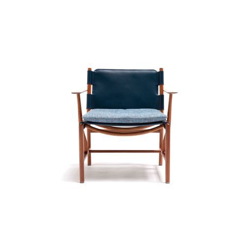 Levante Armchair by Exteta