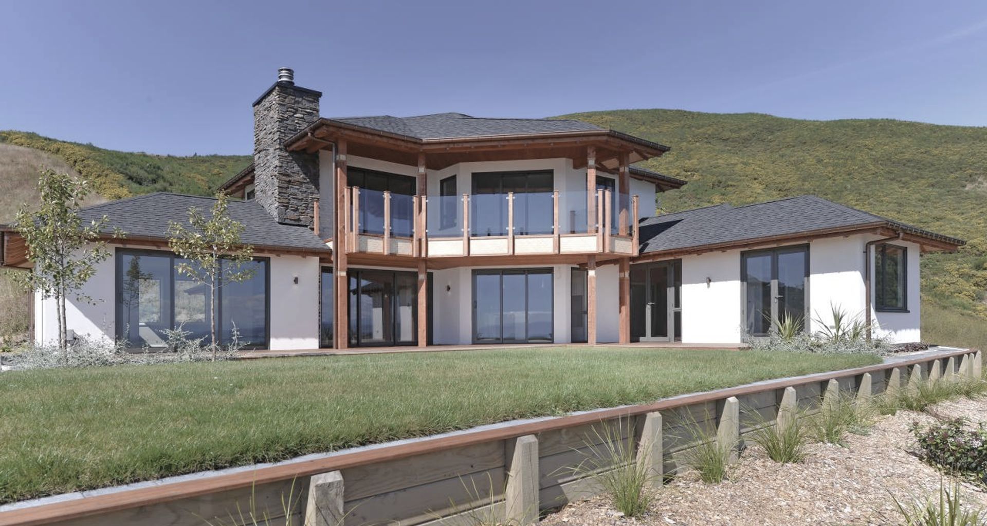 Lighthouse View Home banner