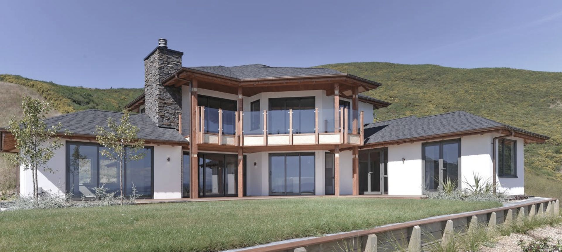 Lighthouse View Home banner