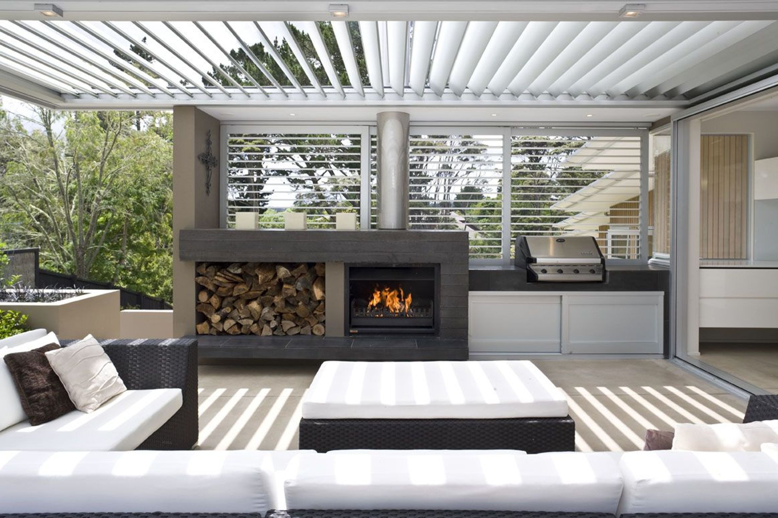 Jetmaster Open Wood Fireplace