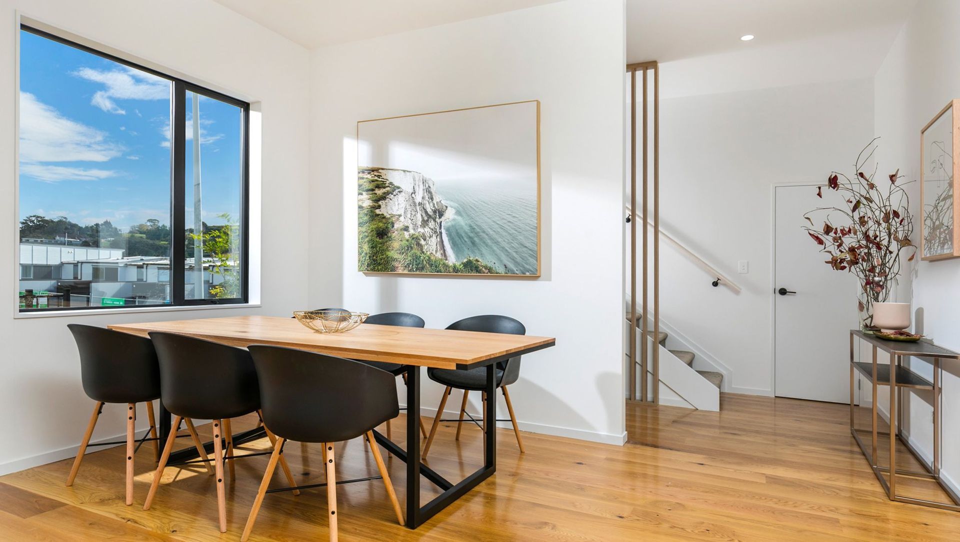 Longbay Showroom banner