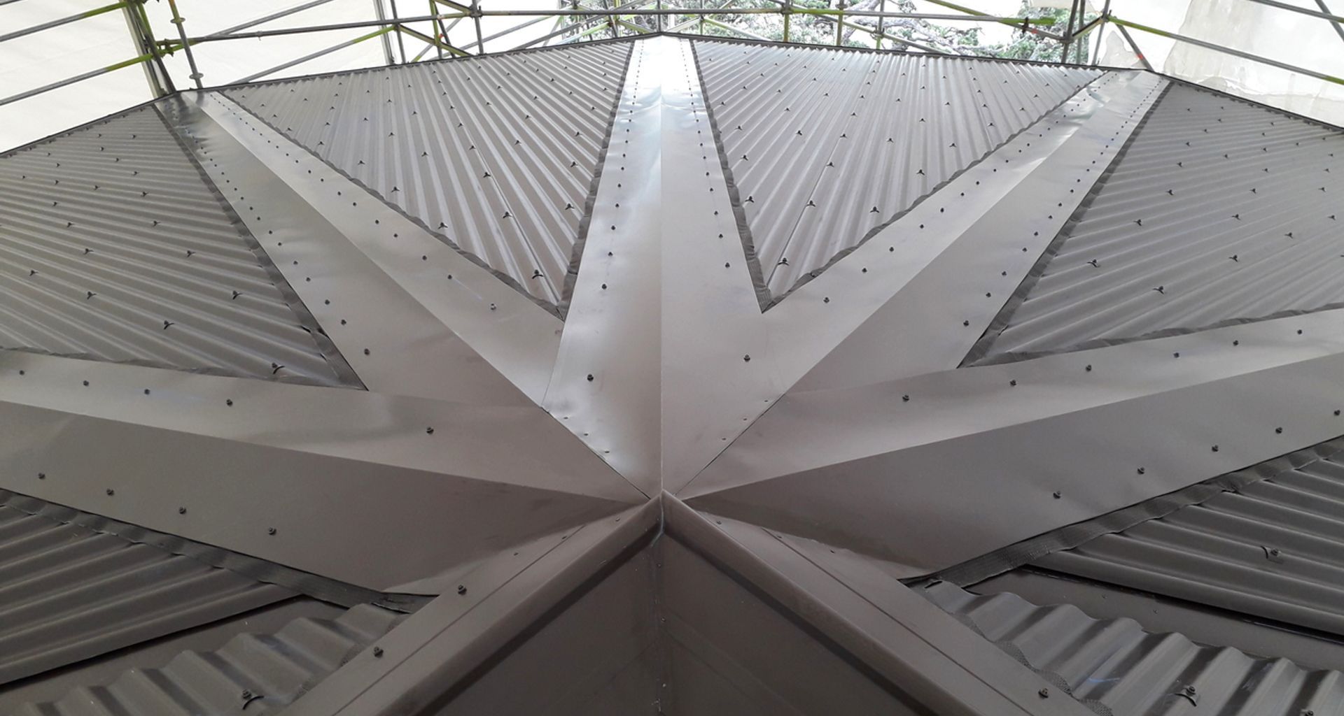 Re-Roof Within Encapsulation of House - Wyuna Bay 3 banner