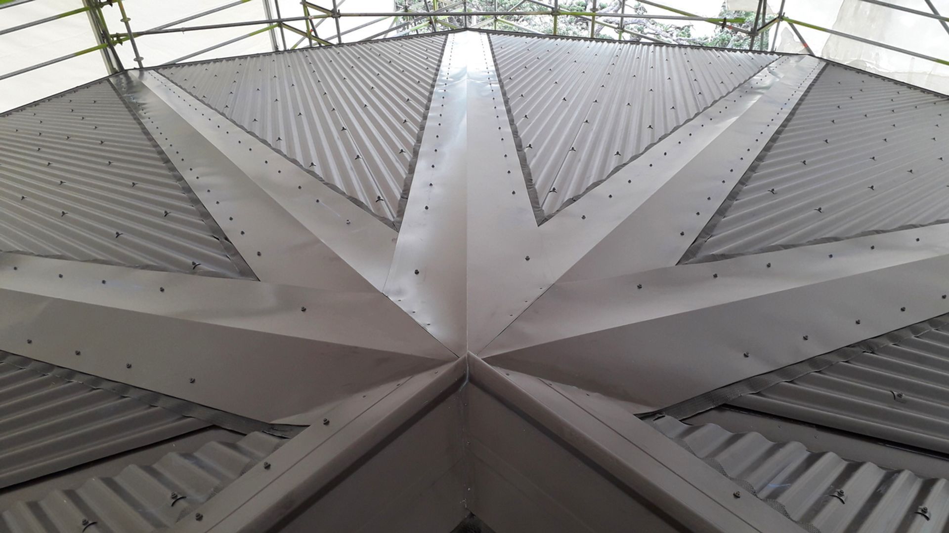 Re-Roof Within Encapsulation of House - Wyuna Bay 3 banner