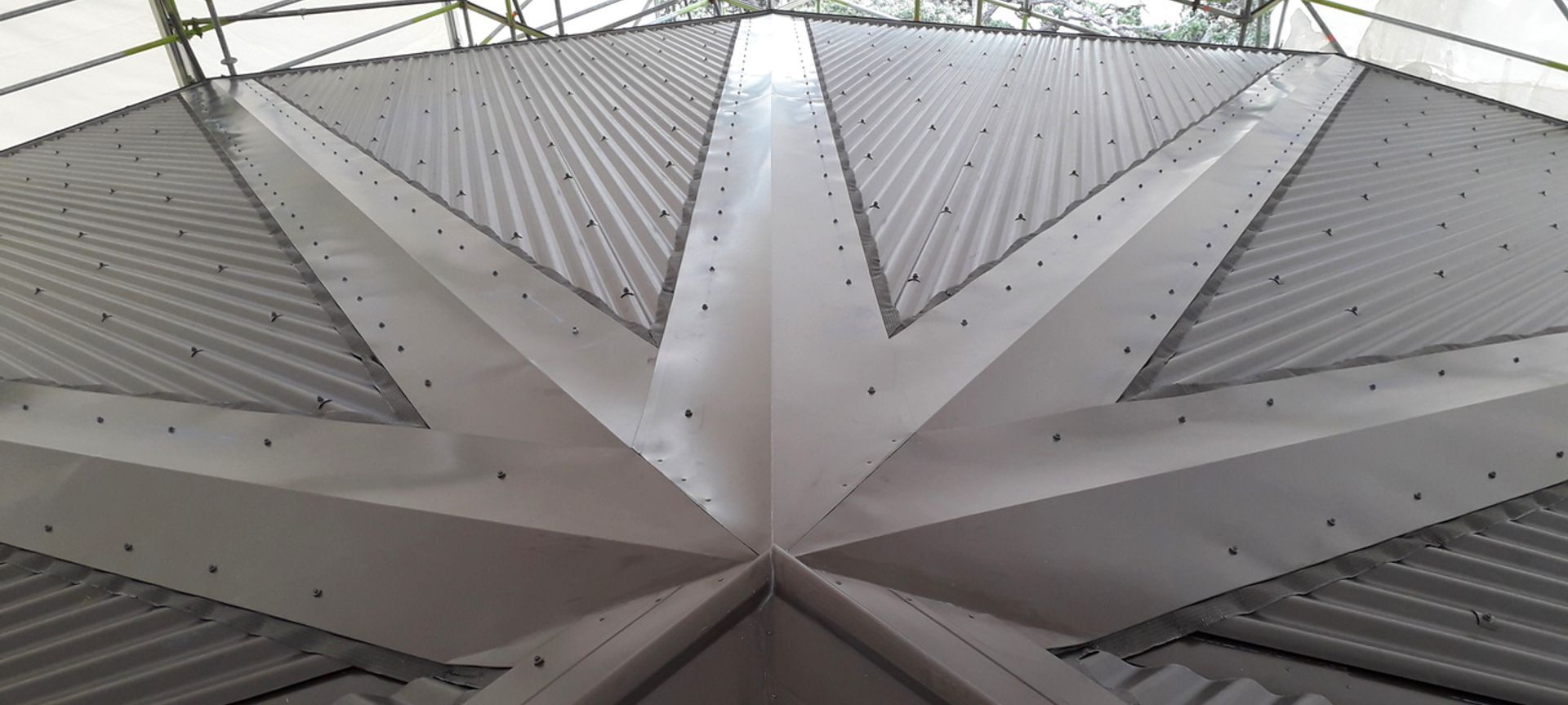 Re-Roof Within Encapsulation of House - Wyuna Bay 3 banner