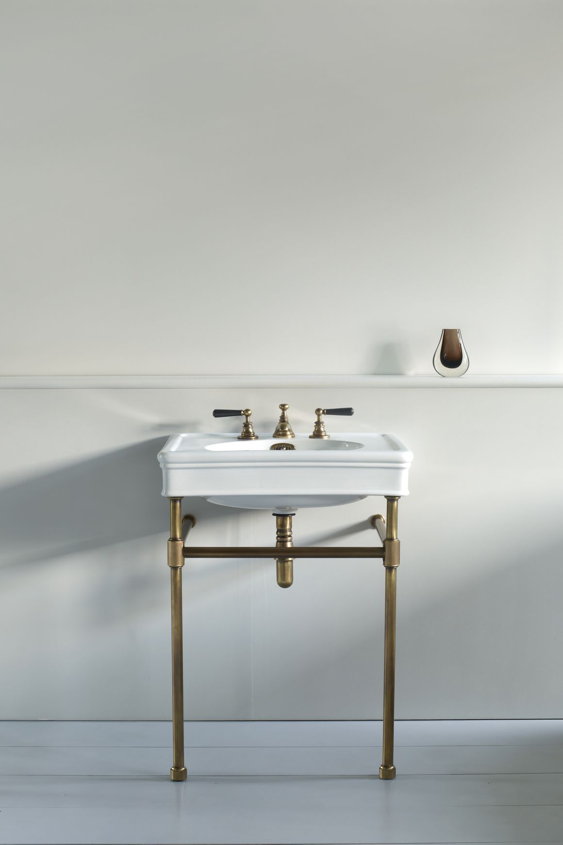 Lonsdale 550mm and 650mm Basin on Basin Stand