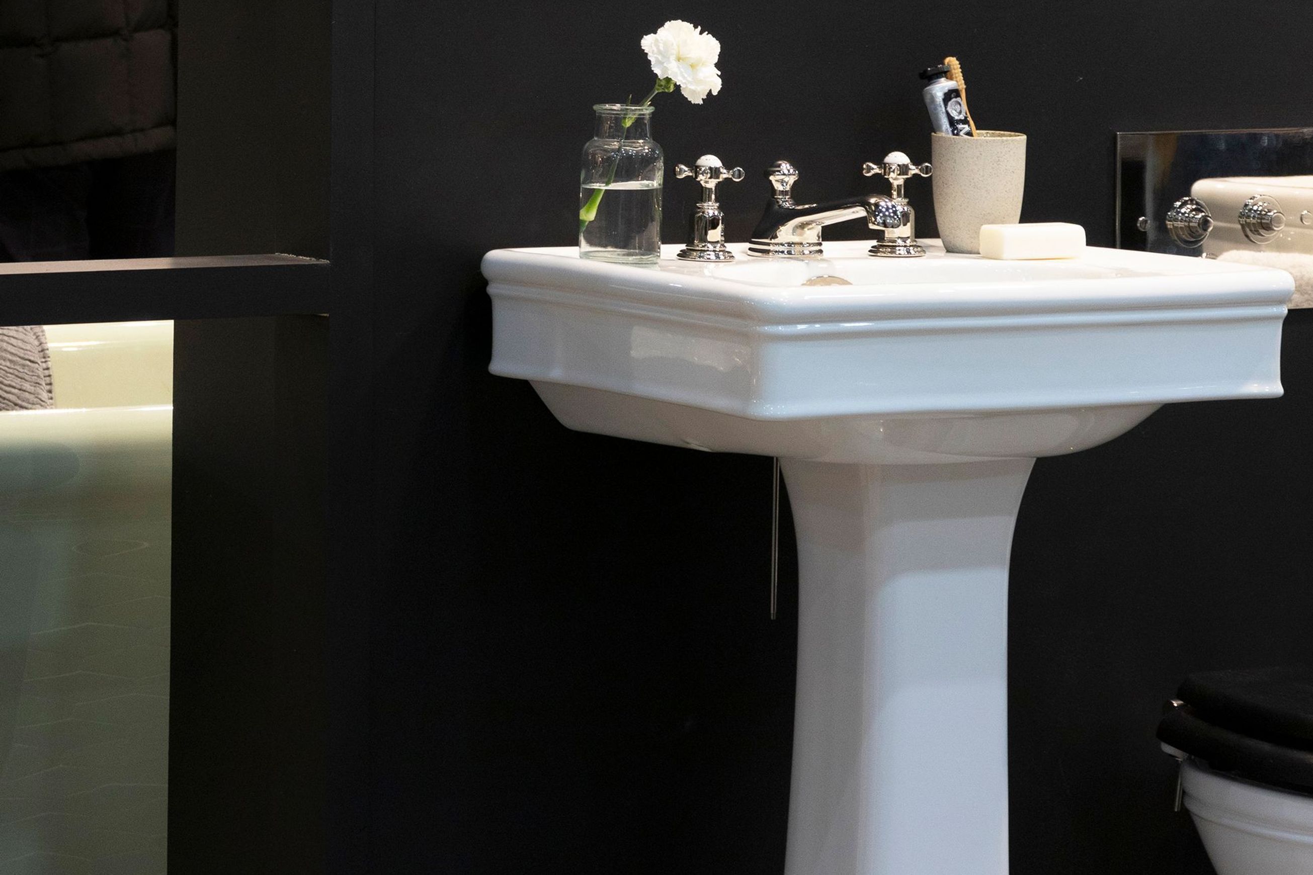 Lonsdale 550mm and 650mm Basin on Basin Stand