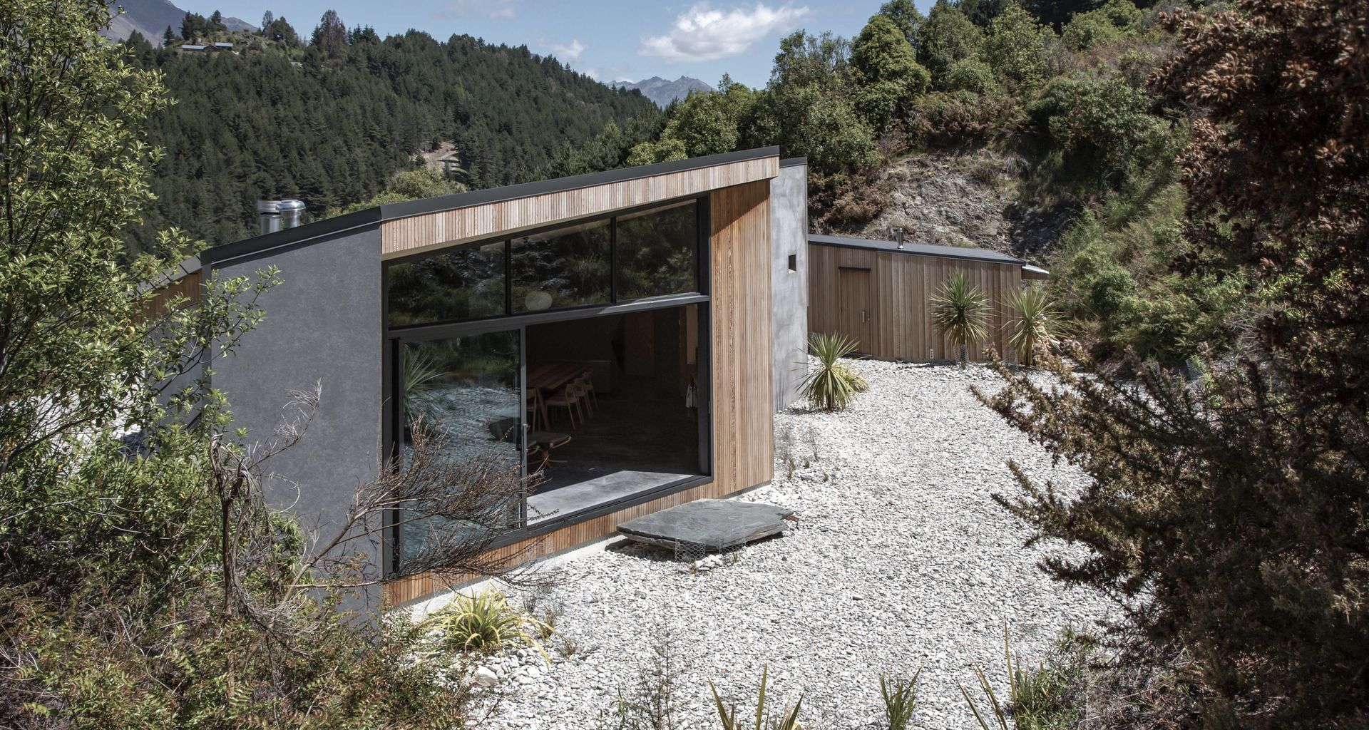 Bivvy House | Vaughn McQuarrie Architect banner