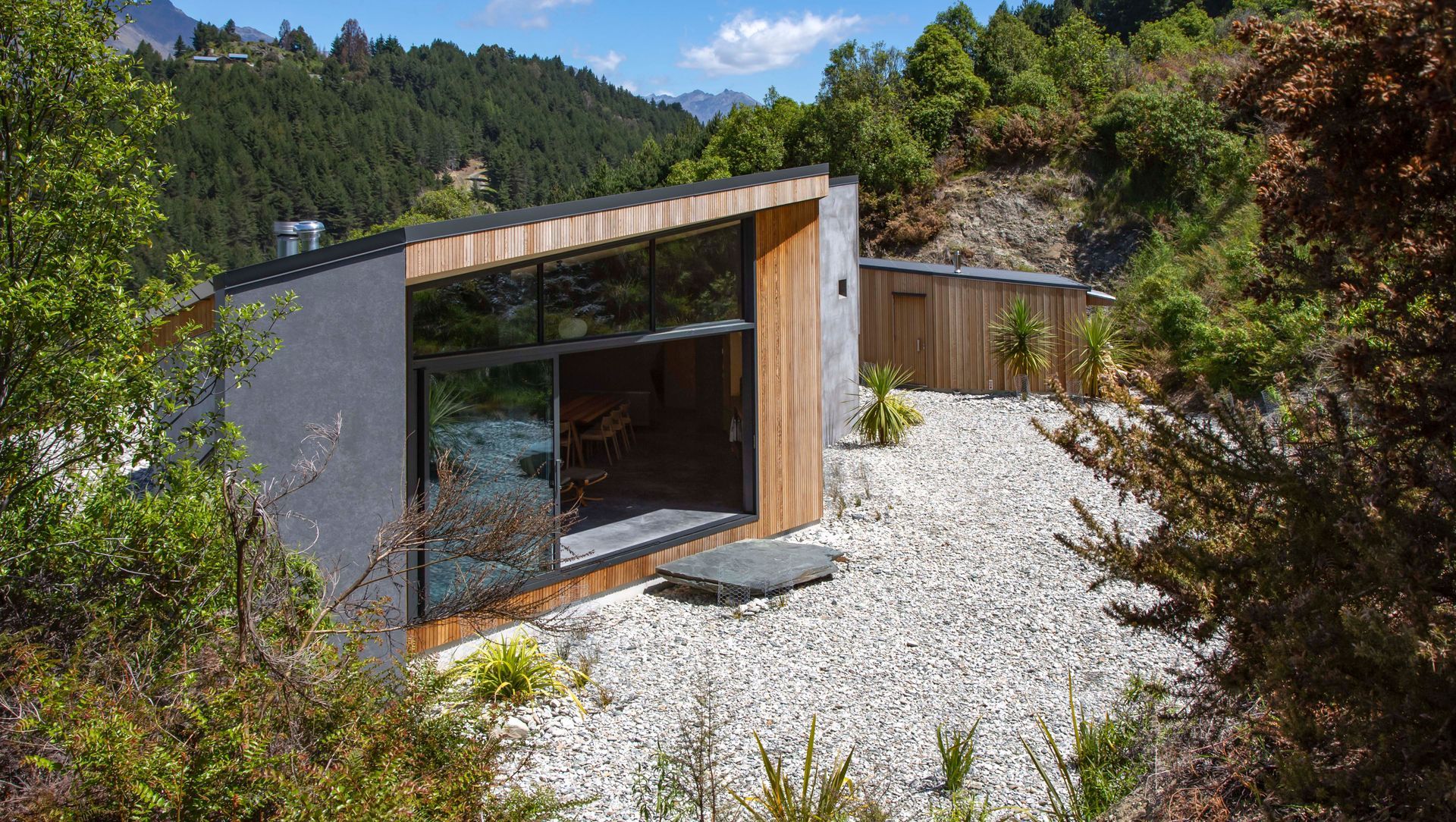 Bivvy House | Vaughn McQuarrie Architect banner