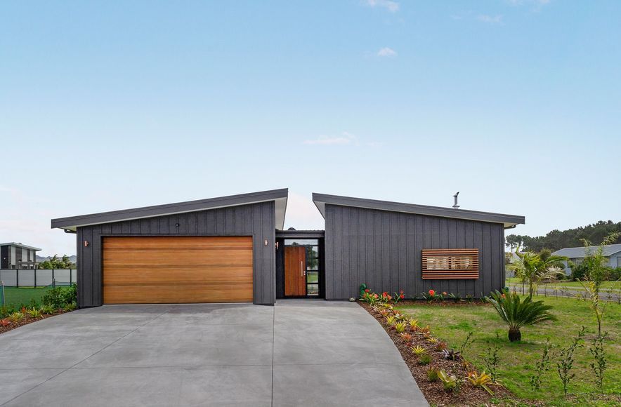 Lowes House - Matarangi Beach