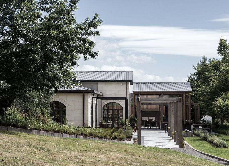 Luna Estate