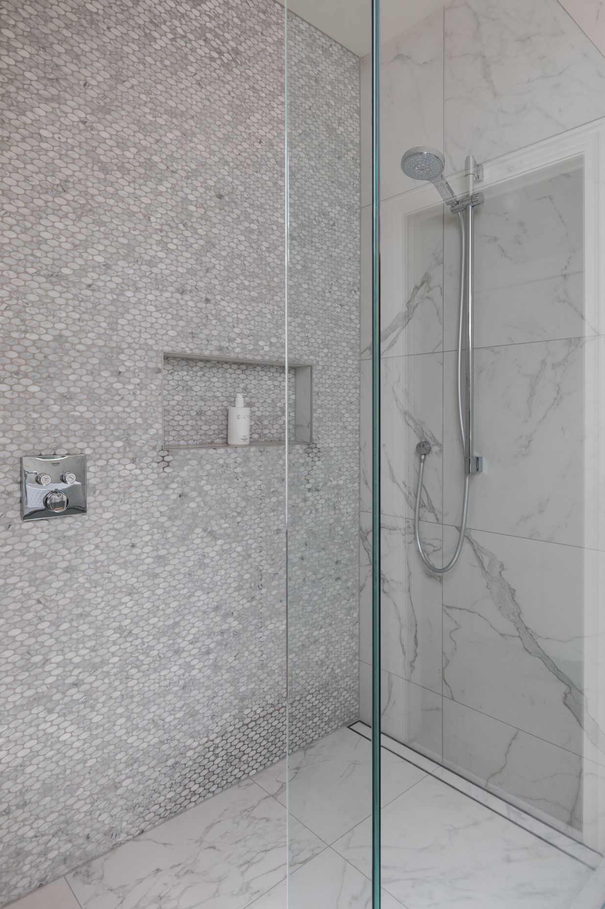 Ensuite Bathroom - walk in shower with tiled channel drain detail