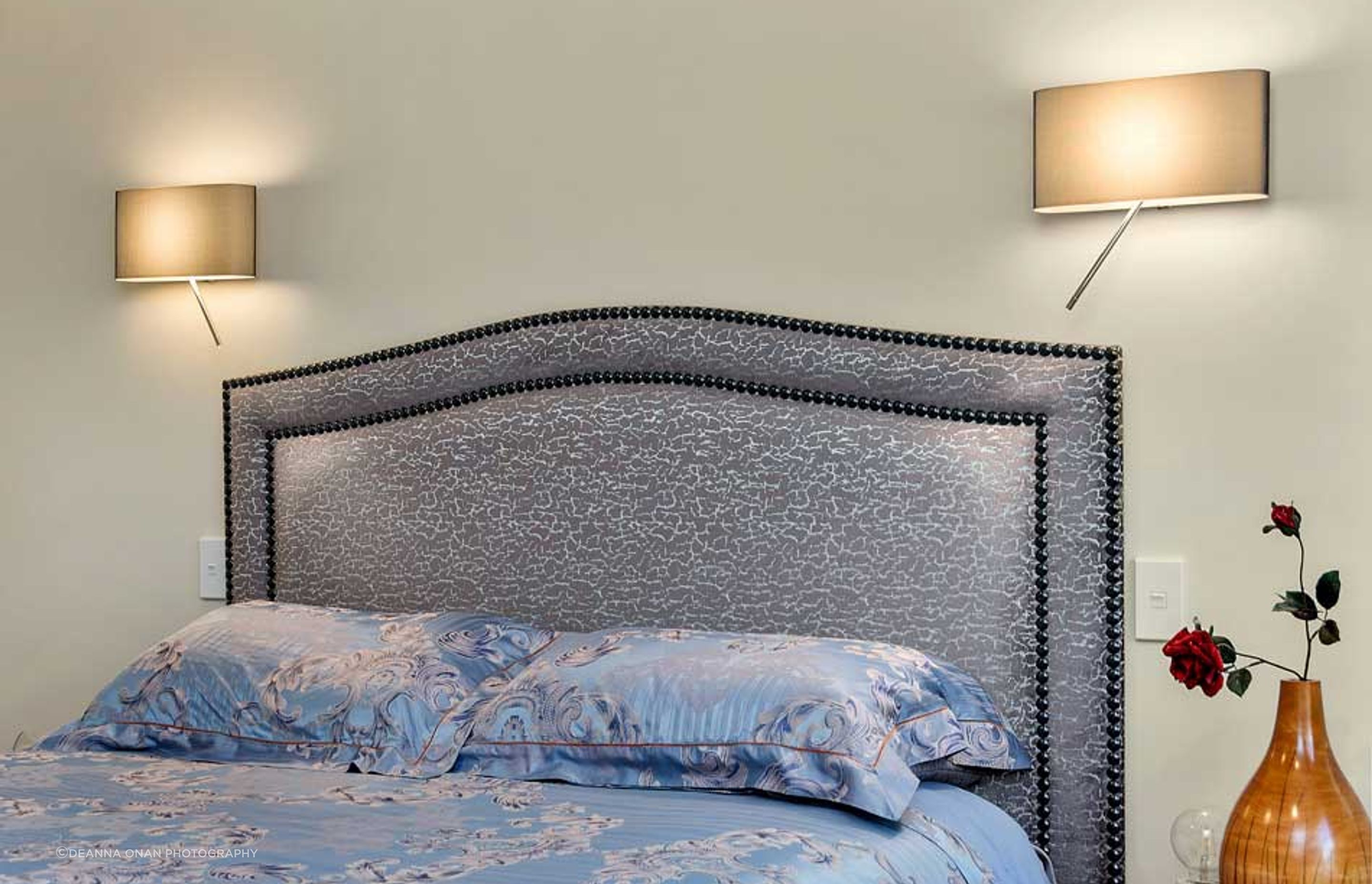These wall lights are such a clever design. There is a LED lamp inside the shade and another at the end of the wand - you can switch them to have both on at the same time, or just one. This lets someone read and the other person sleep without blinding li