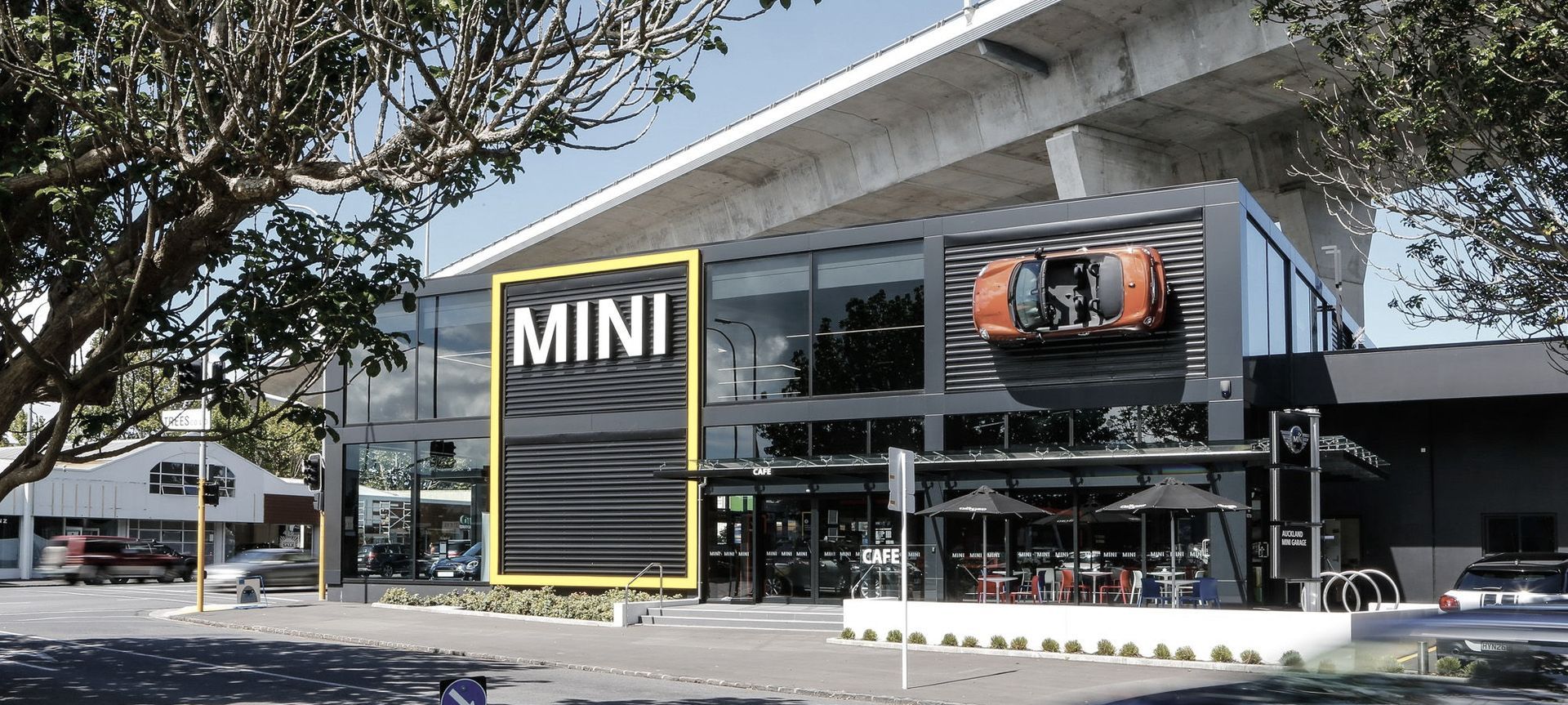 MINI Garage banner