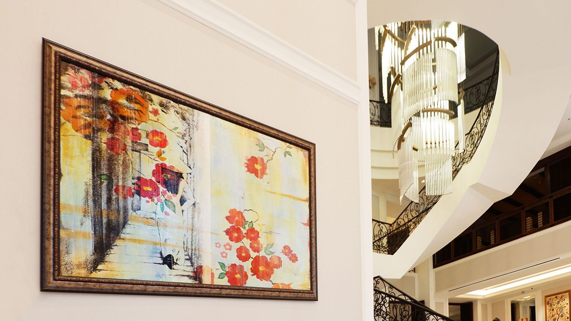 Mai House Hotel, Saigon video