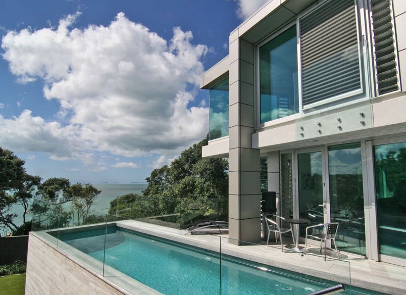 Mairangi Bay Modern Sanctuary
