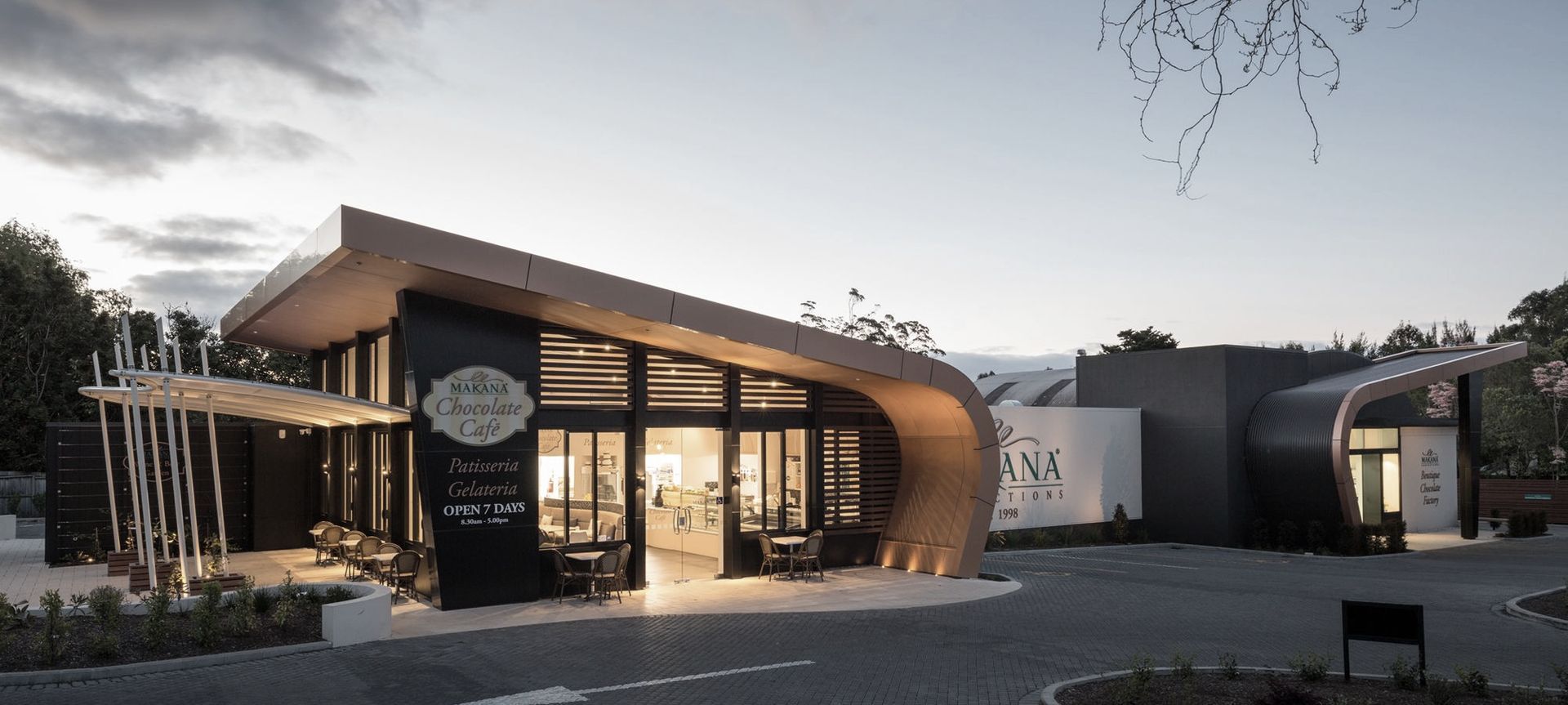 Makana Chocolate Cafe banner