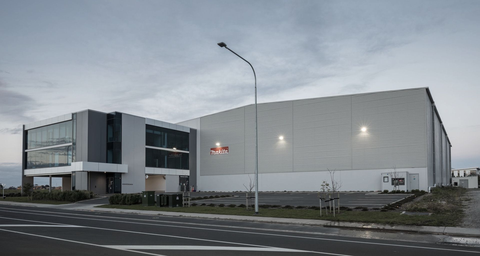 Makita, Hobsonville banner