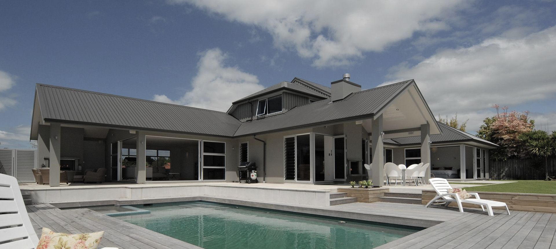 Manuwai Renovation banner