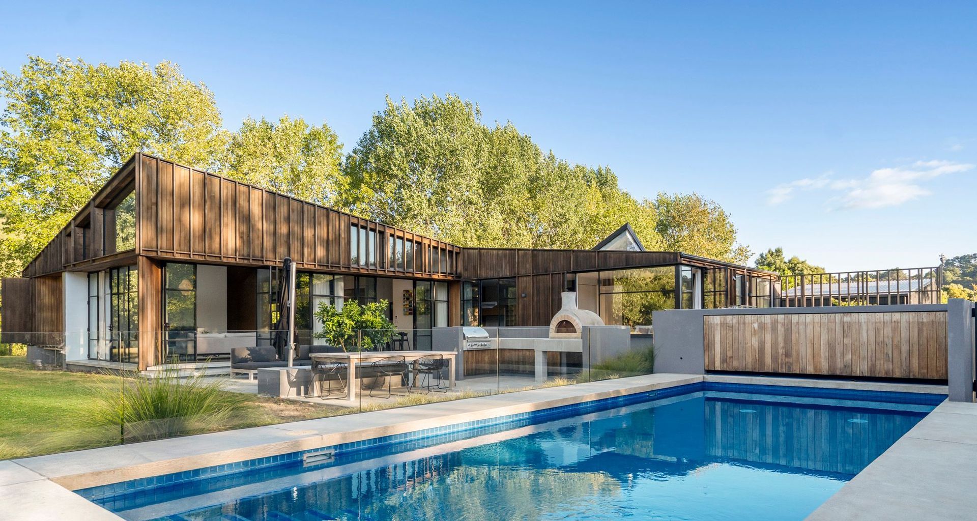 Matakana House: modern life in the country banner
