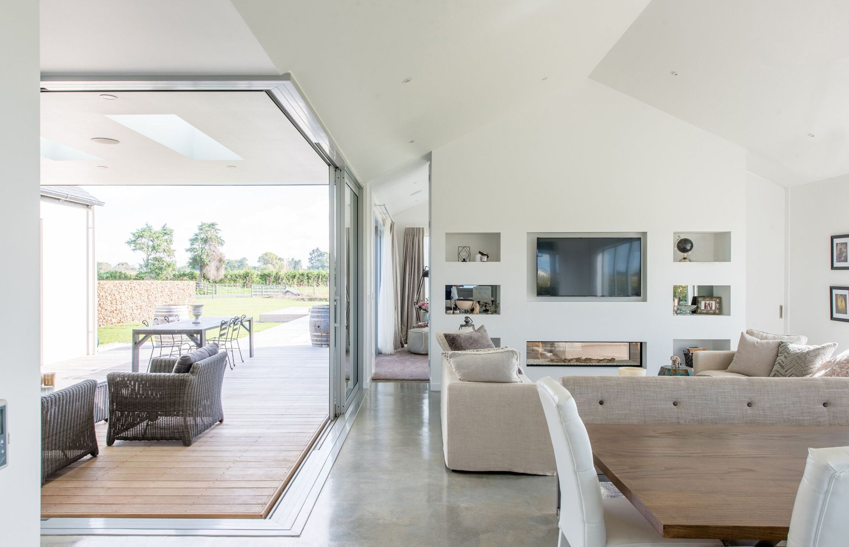 In keeping with the owners' brief for a pared-back, honest interior, the material and colour palettes have been kept neutral. Again, connection to the outdoors is a key factor to the liveability of the house.