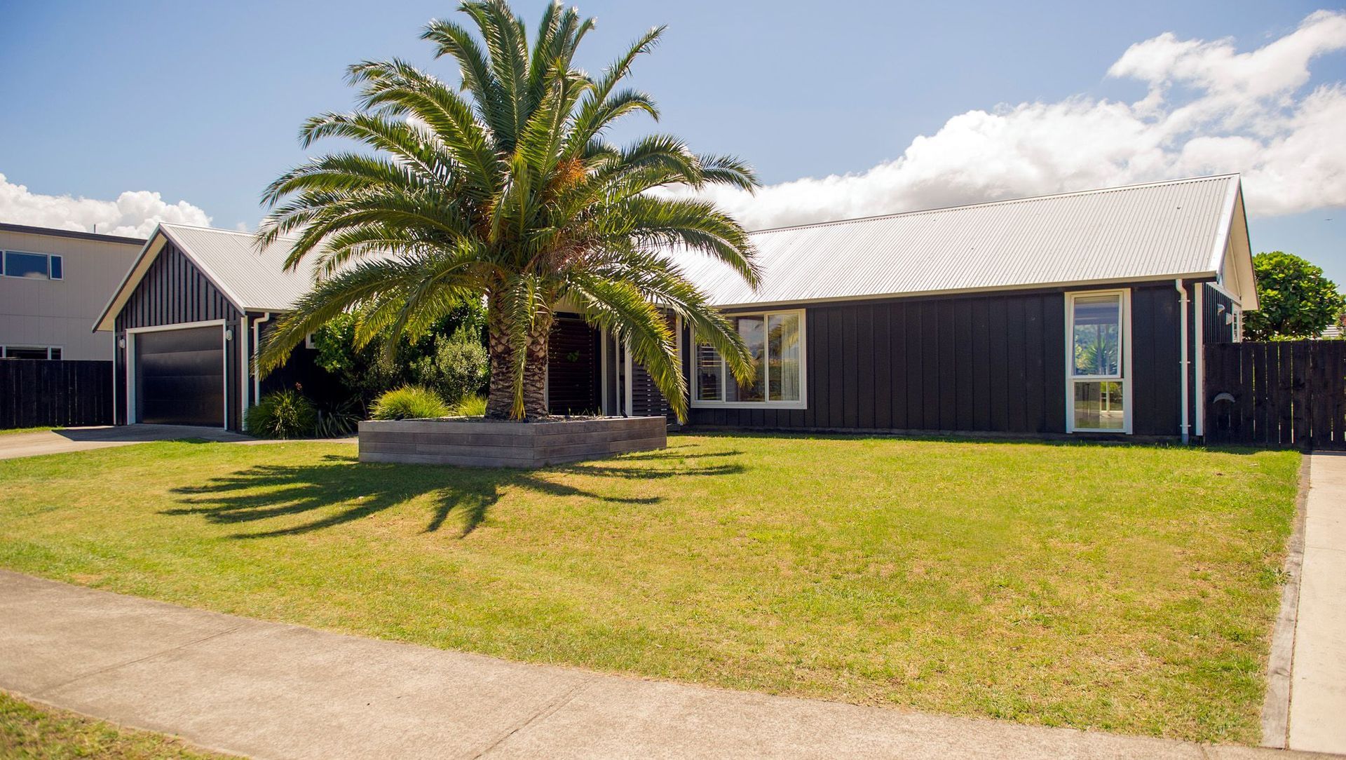 Mayo House I - Whitianga banner