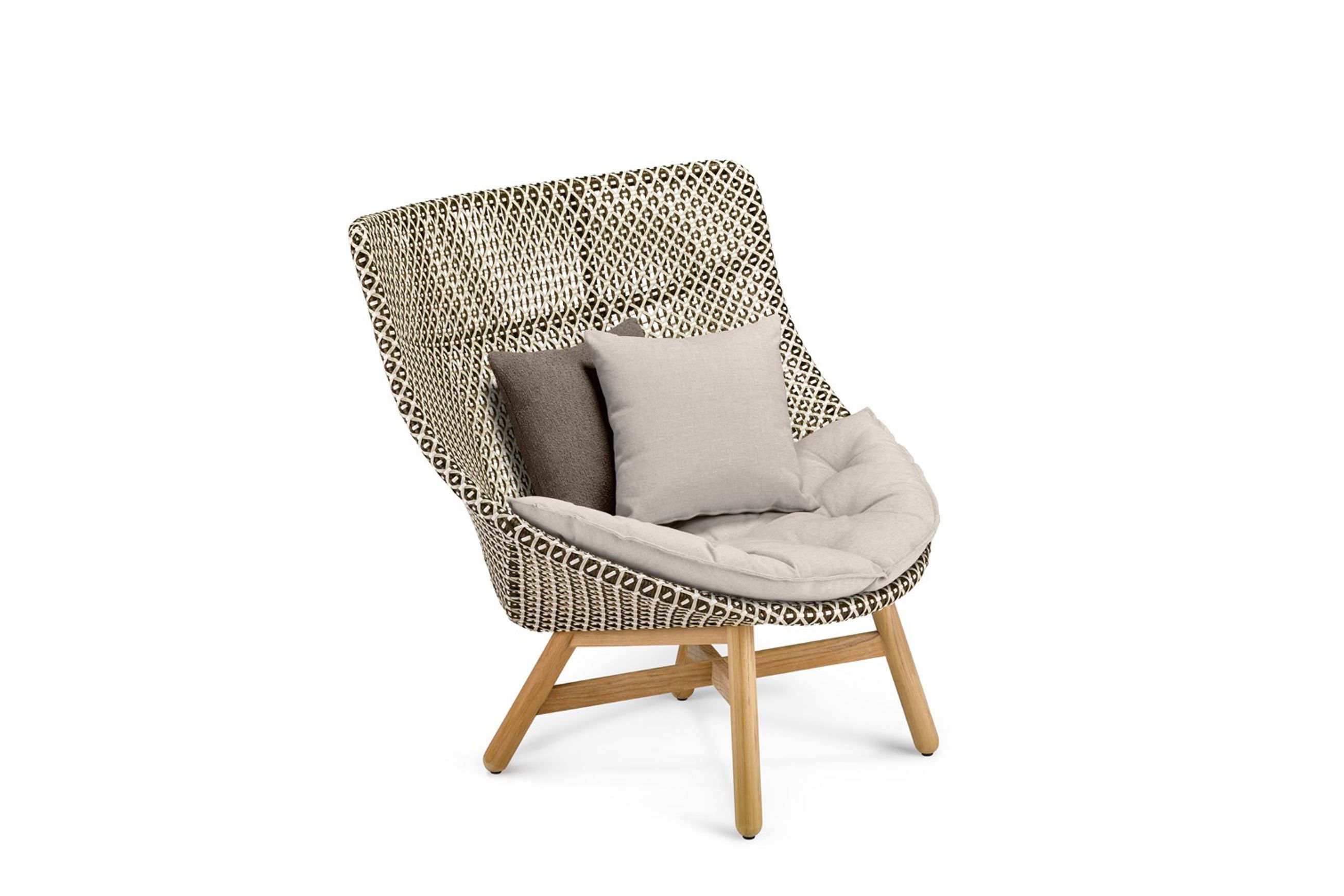 Mbrace wing chair by DEDON