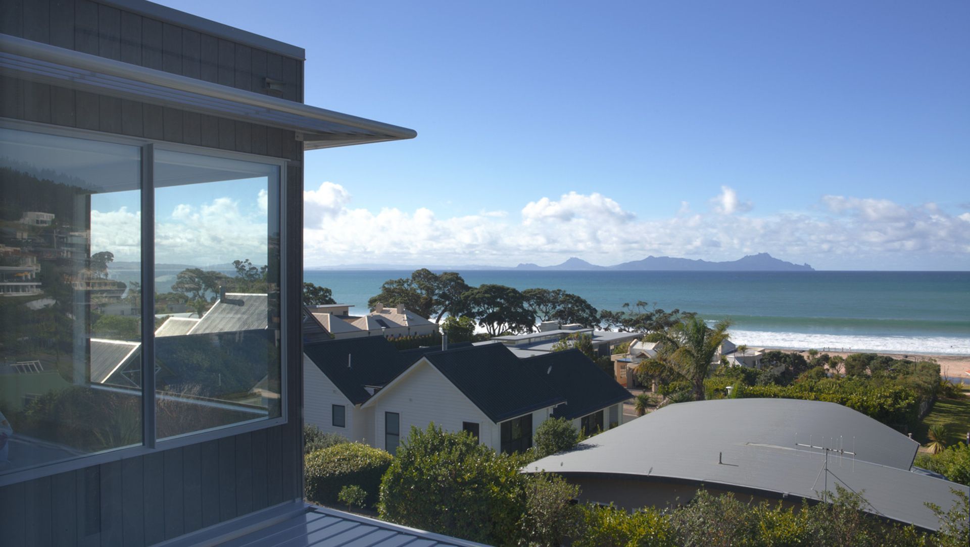 McKenzie Cove New Build banner