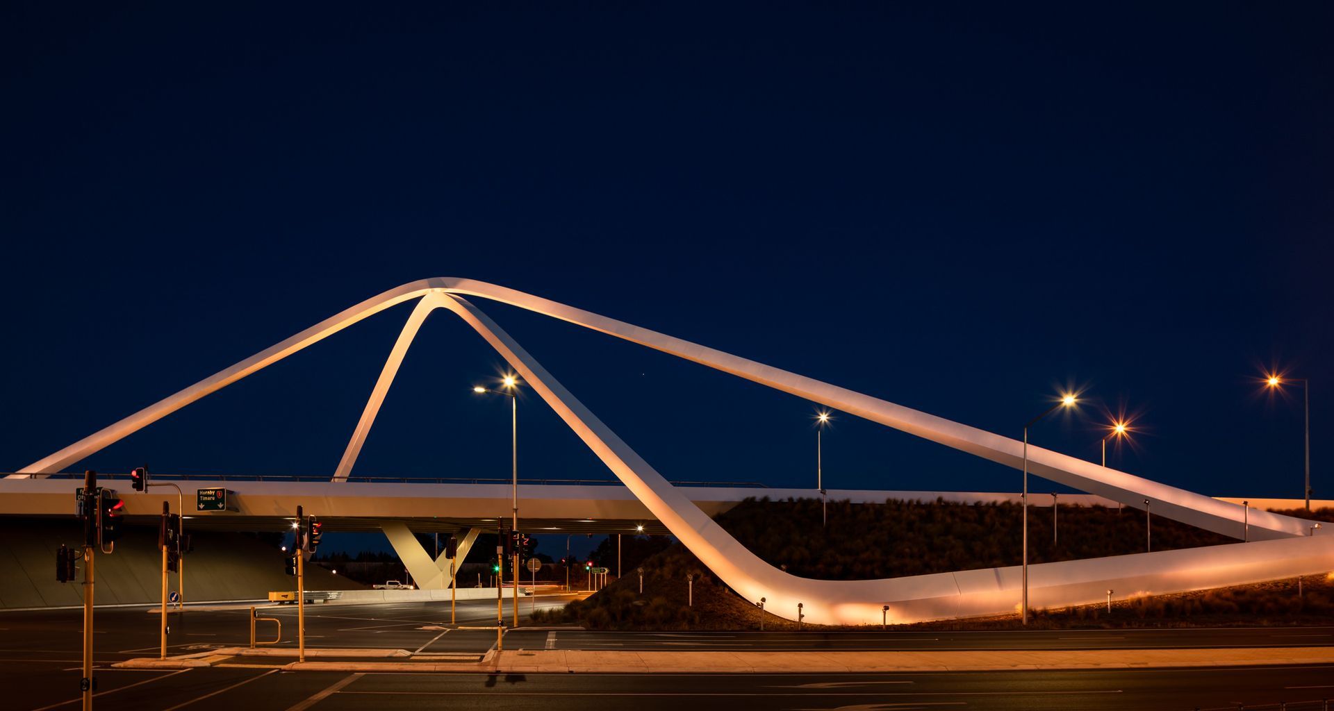 Memorial Bridge, Christchurch banner