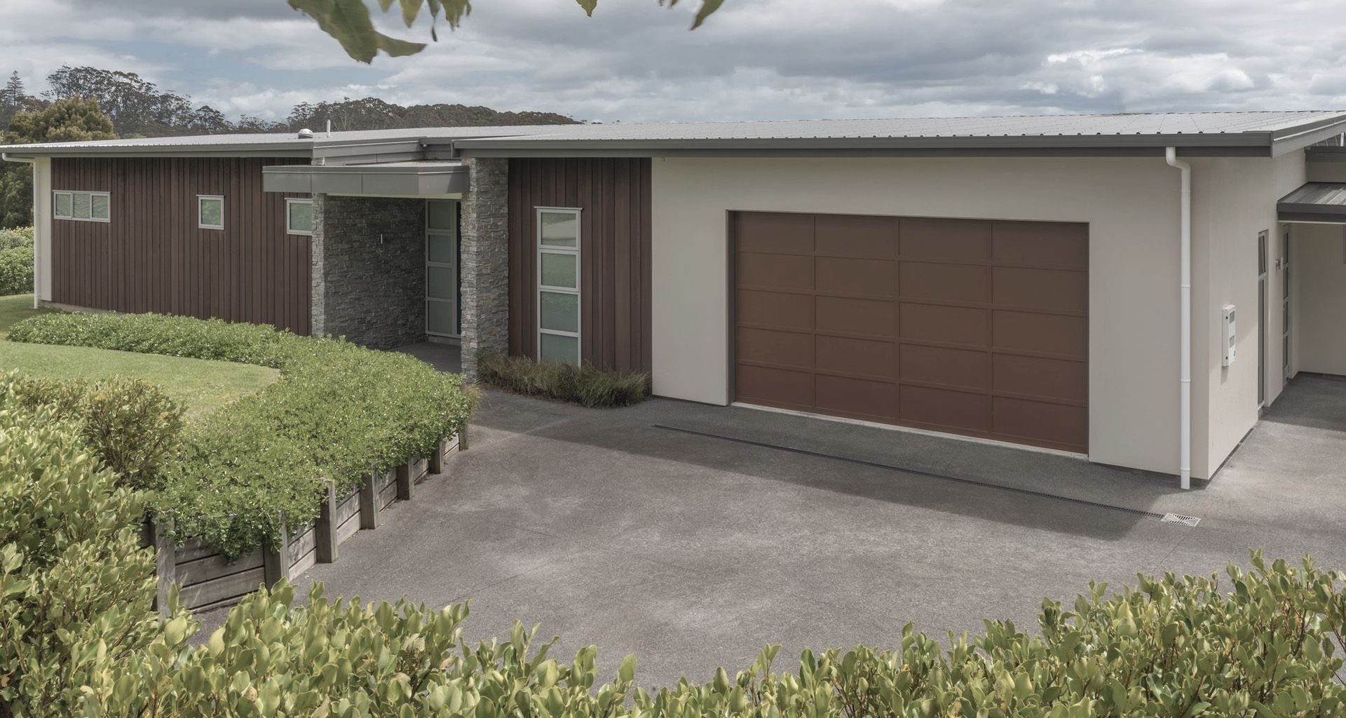 Mid-Century Modern House banner