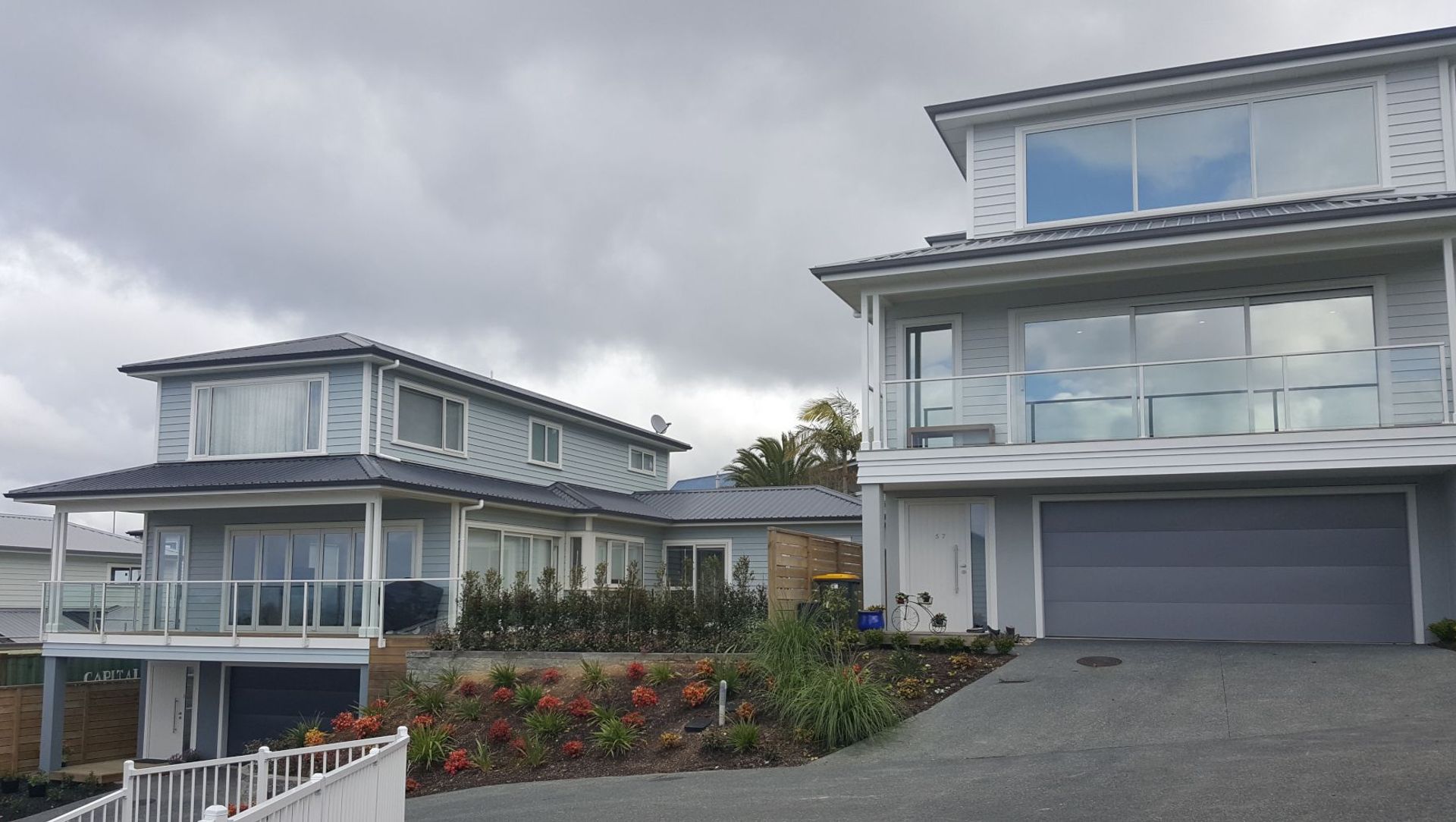 Millenial Way, Orewa banner