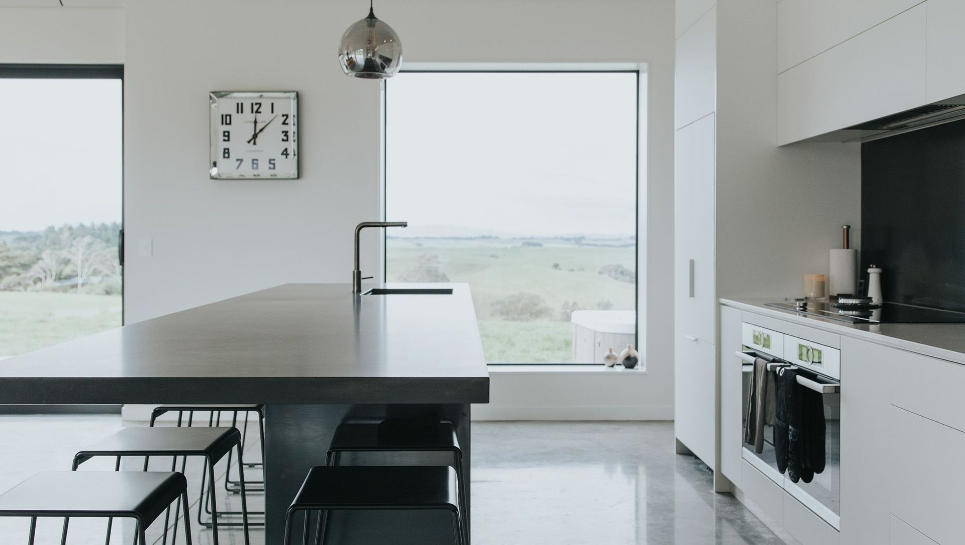Minimalist Kitchen banner