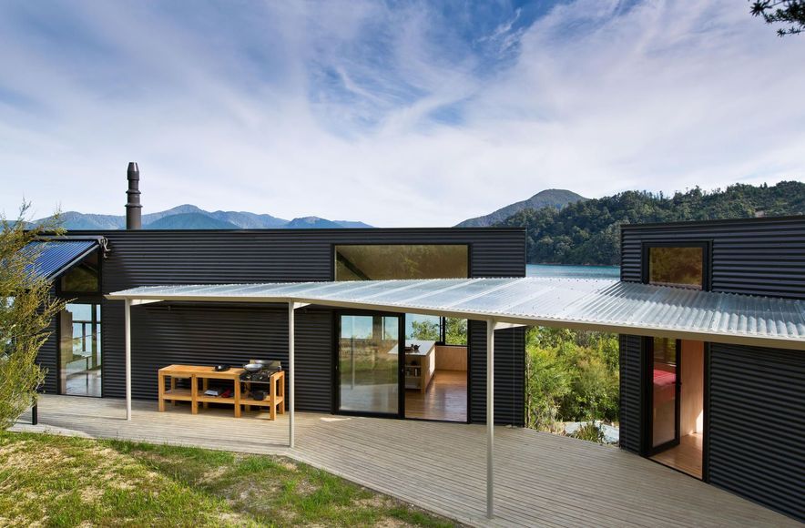 Miro Bay Bach
