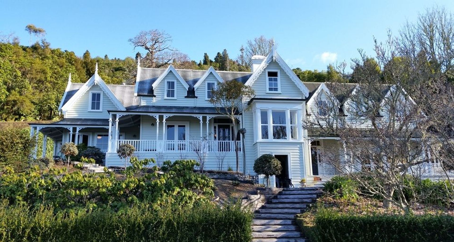 Mission House banner