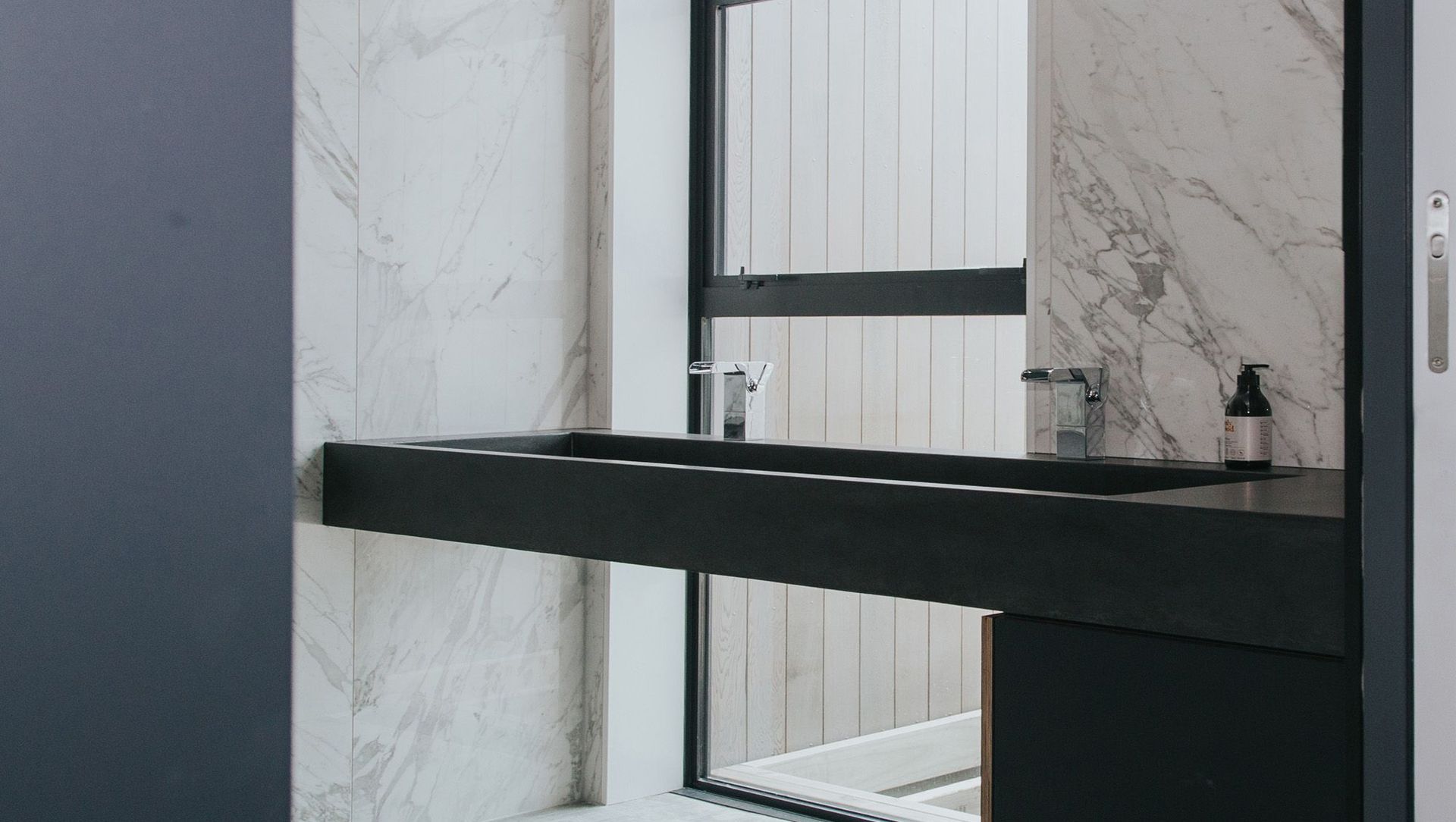 Modern Bathroom banner
