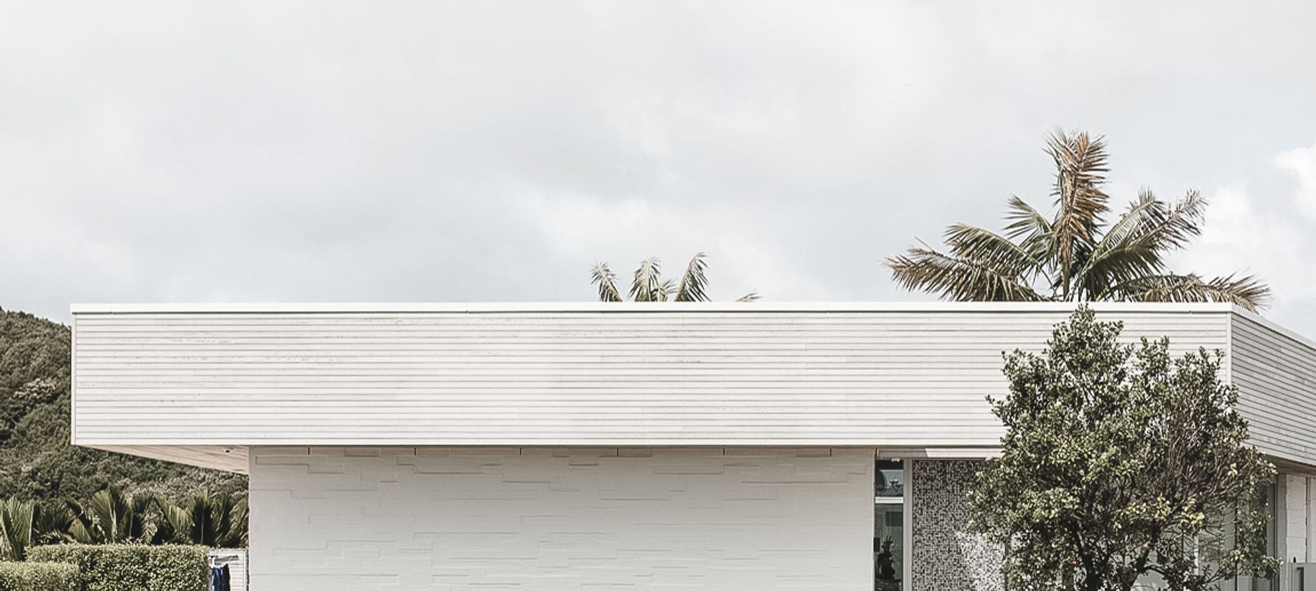 Modern Beach Pad banner