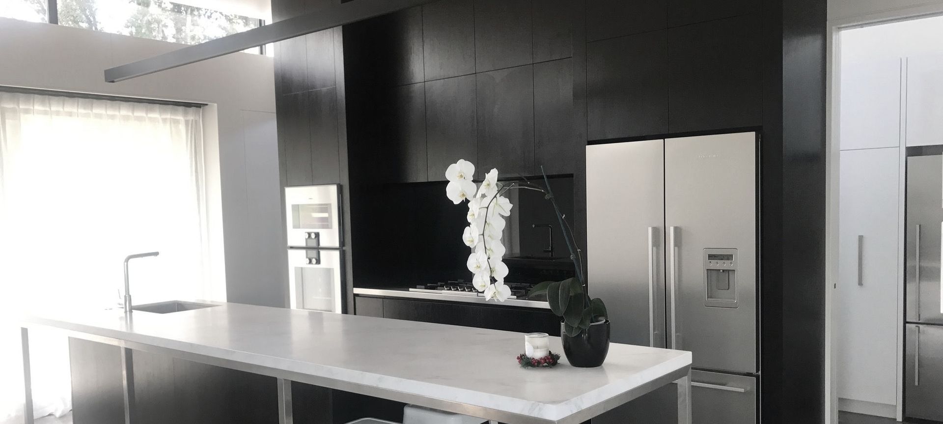 Modern Dark Veneer Kitchen banner