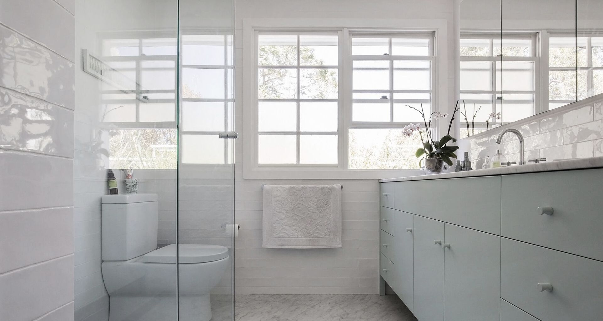 Modern Living in Spacious Woollahra Home banner