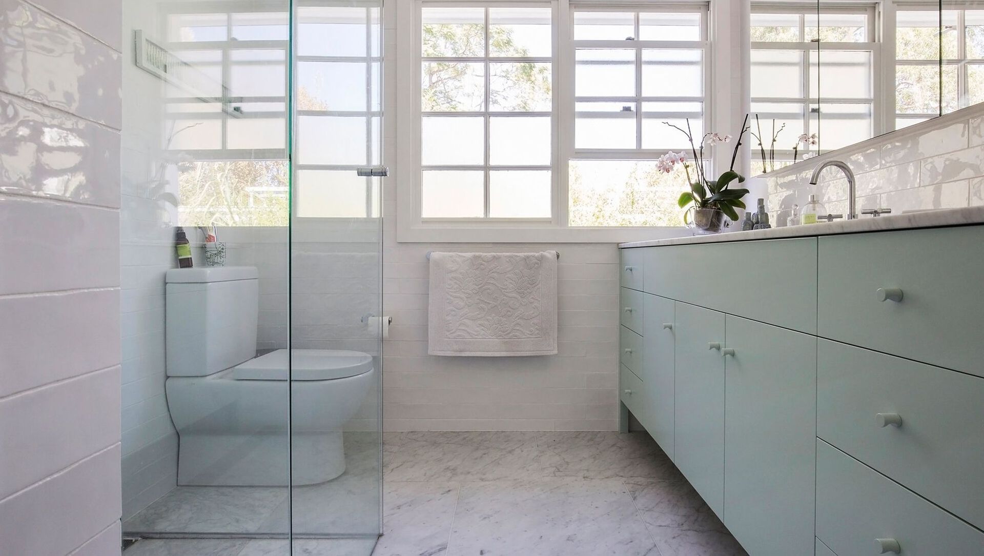Modern Living in Spacious Woollahra Home banner