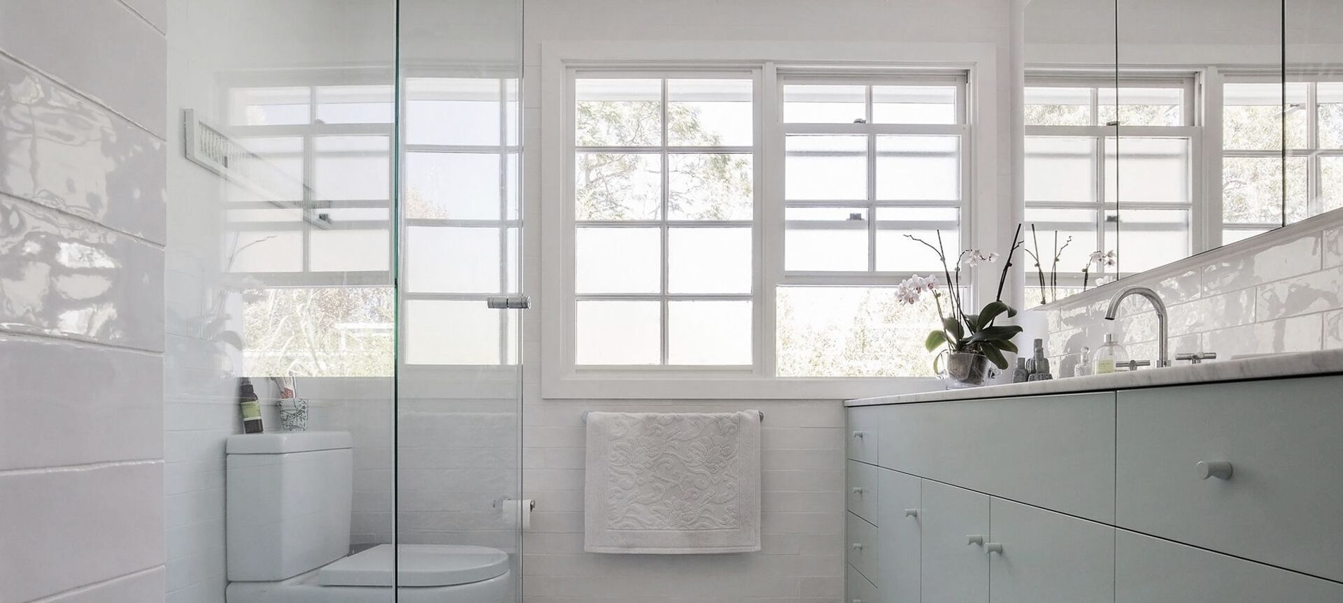 Modern Living in Spacious Woollahra Home banner