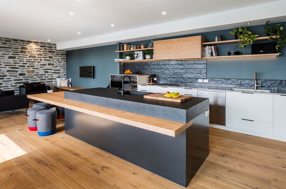 Modern Waimauku Family Kitchen