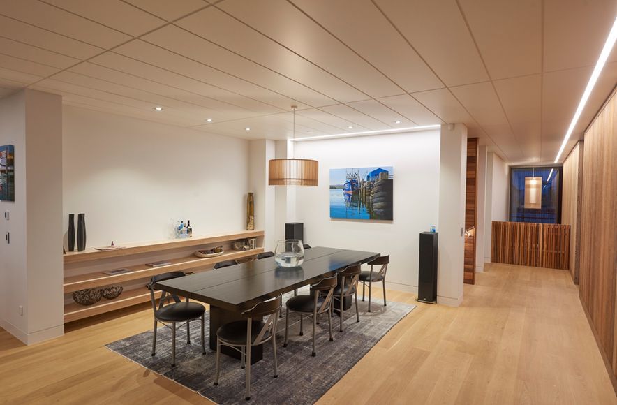 Mount Beach House - iO Lighting