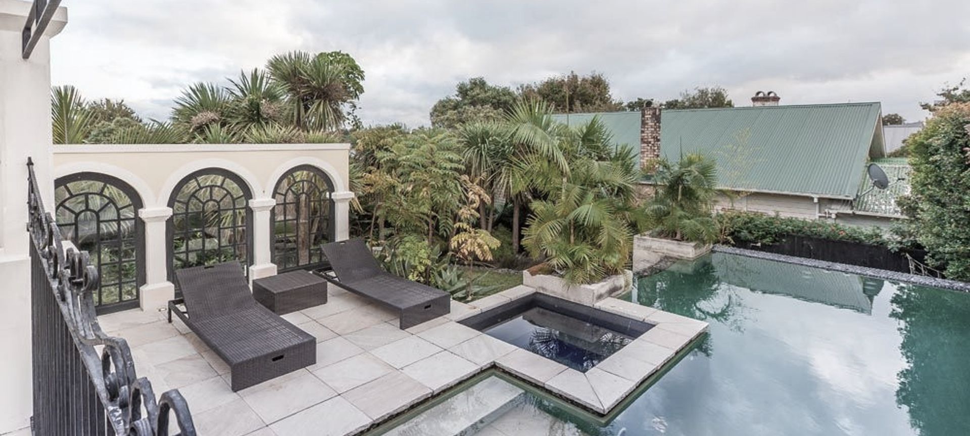 Mt Eden Garden and Pool banner